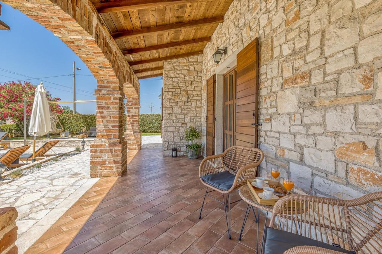 Villa Santolina Baderna Exterior photo